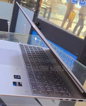 Photo - New Laptop HP Pavilion 17 16GB Intel Core I7 SSD 512GB