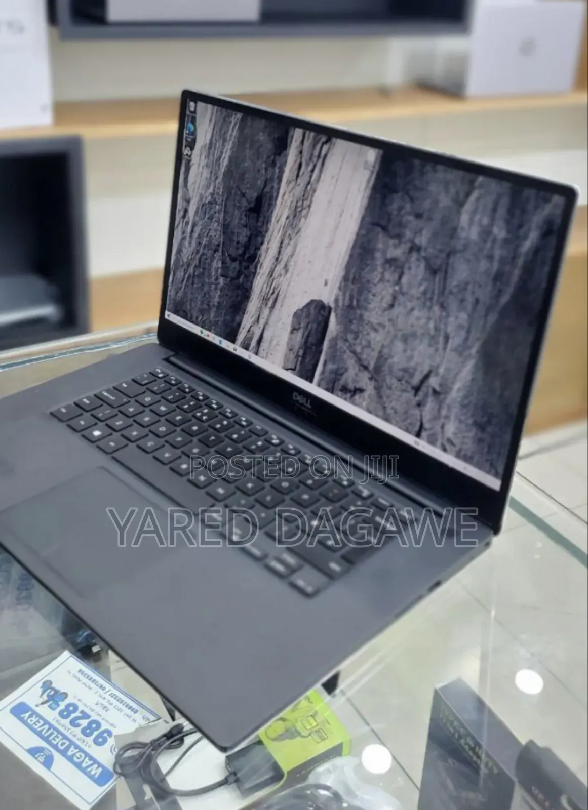 New Laptop Dell Precision 15 3520 16GB Intel Core I7 SSD 512GB