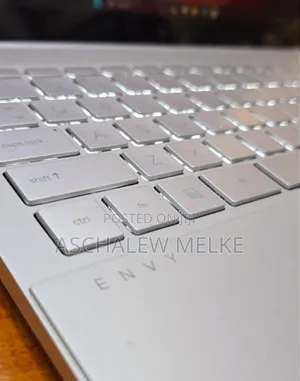 New Laptop HP Envy 14 16GB Intel Core I5 SSD 512GB