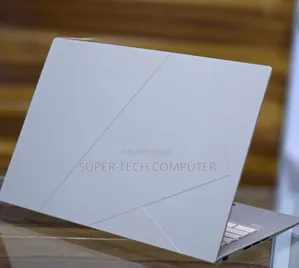 New Laptop Asus ZenBook 13 UX331UN 32GB Intel Core I9 SSD 512GB