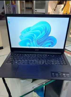 Photo - New Laptop Acer Aspire 3 8GB Intel Core 2 Quad SSD 128GB