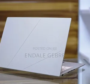 Photo - New Laptop Asus VivoBook 15 X505BA 16GB Intel Core I9 SSD 512GB