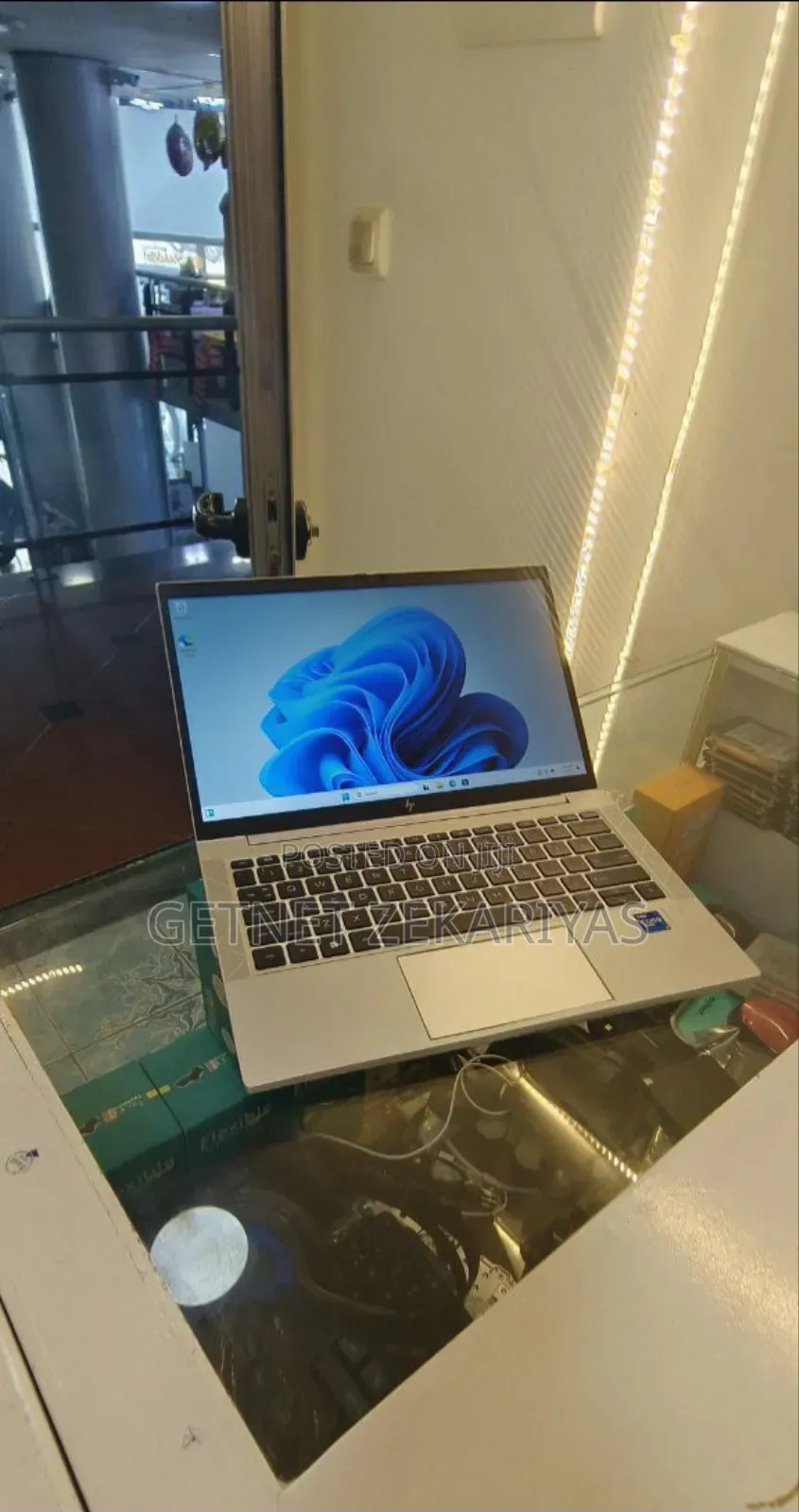 New Laptop HP EliteBook 840 10 16GB Intel Core I5 SSD 512GB