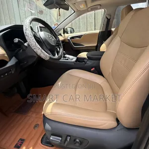 Toyota RAV4 2020 Green