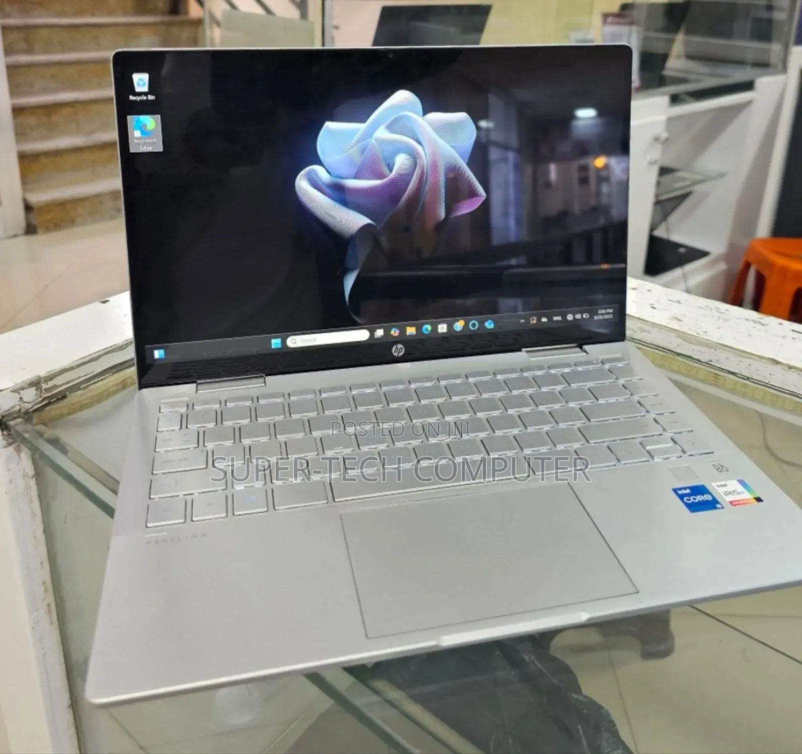 New Laptop HP Pavilion X360 8GB Intel Core I5 SSD 512GB