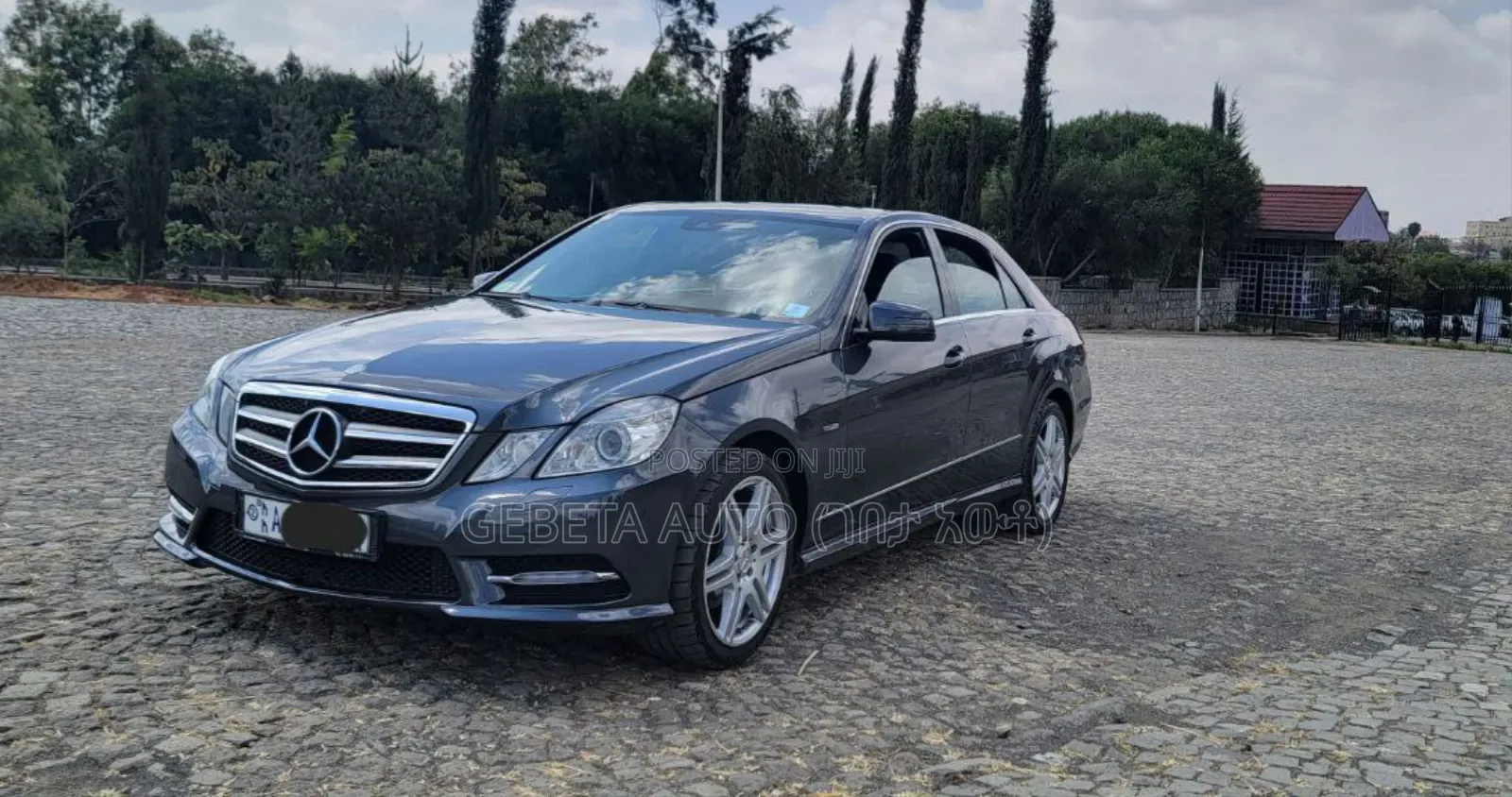 Mercedes-Benz E200 2012 Gray