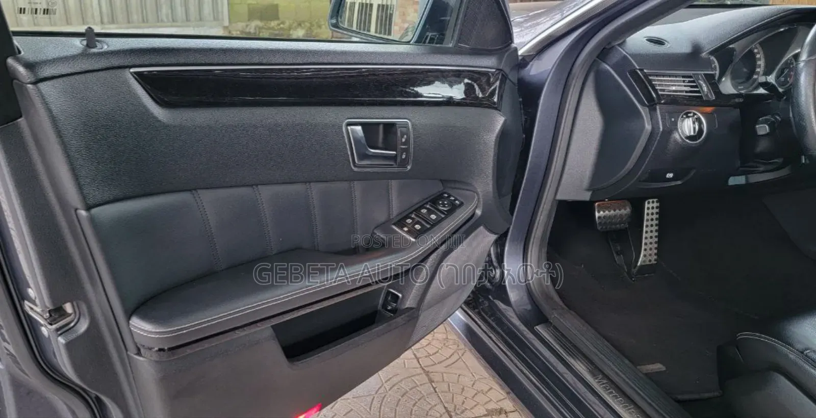 Mercedes-Benz E200 2012 Gray