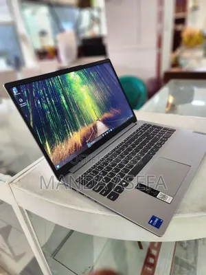 New Laptop Lenovo 8GB Intel Core I5 SSD 512GB