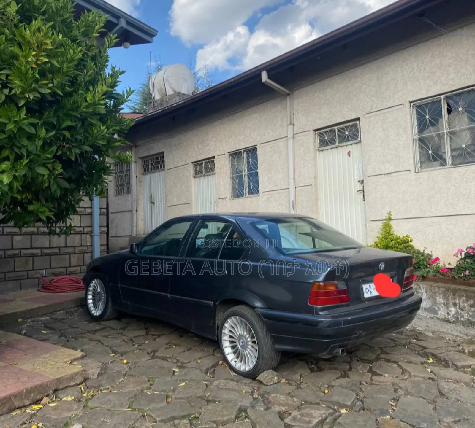 BMW 320i Sedan RWD 1990 Blue