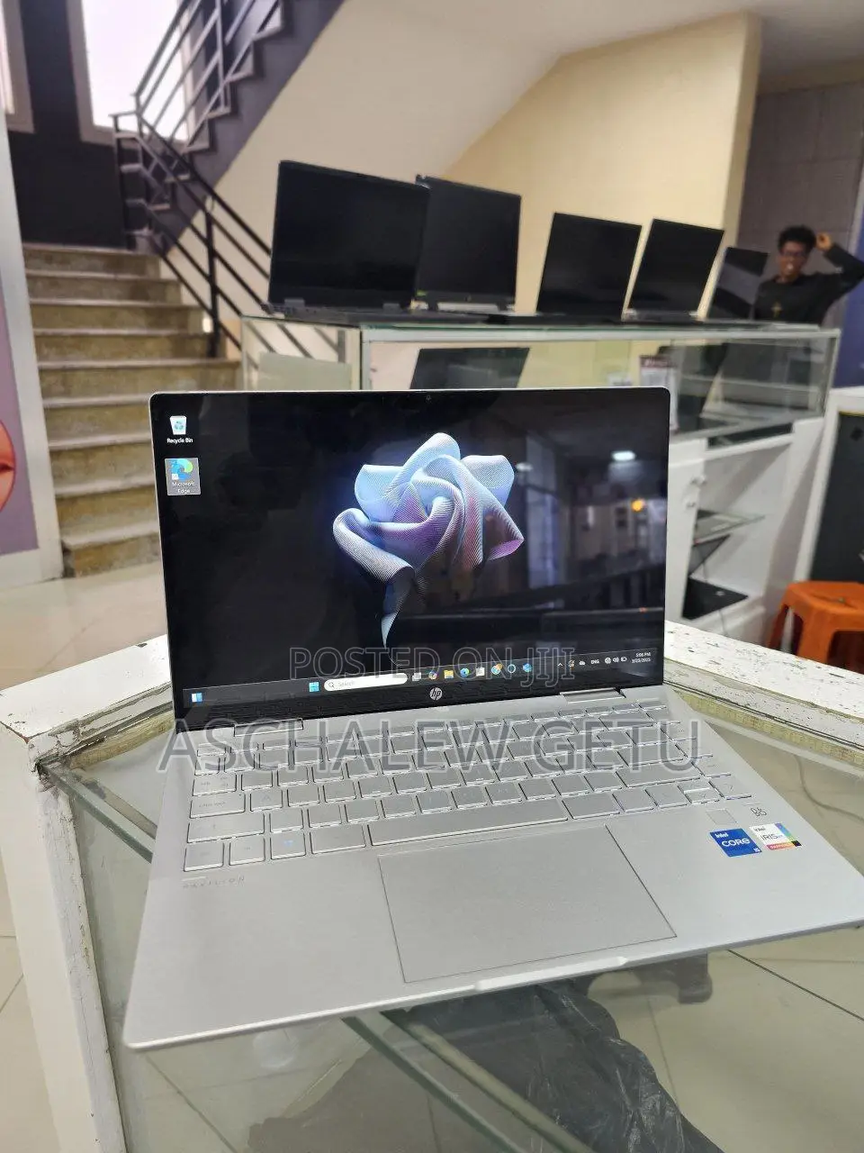 New Laptop HP Pavilion X360 8GB Intel Core I5 SSD 512GB