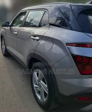 Hyundai Creta 2023 Silver