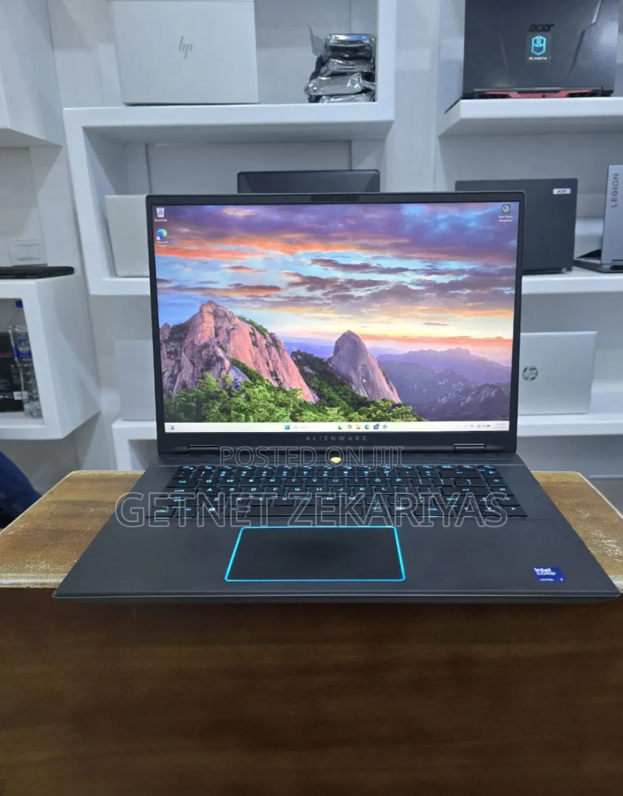 New Laptop Alienware M15 r3 32GB Intel Core Ultra 7 SSD 1T