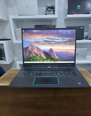 New Laptop Alienware M15 r3 32GB Intel Core Ultra 7 SSD 1T