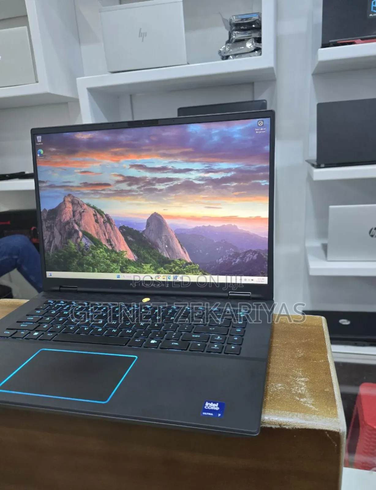 New Laptop Alienware M15 r3 32GB Intel Core Ultra 7 SSD 1T