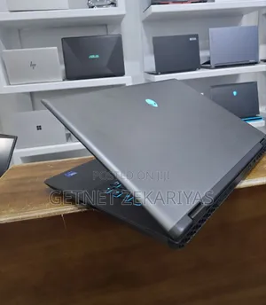 New Laptop Alienware M15 r3 32GB Intel Core Ultra 7 SSD 1T