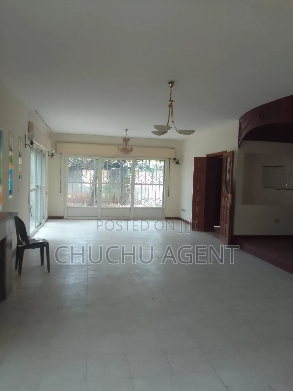 8bdrm House in Bole for rent