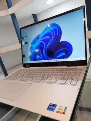 New Laptop Dell Inspiron 15 16GB Intel Core I7 SSD 512GB