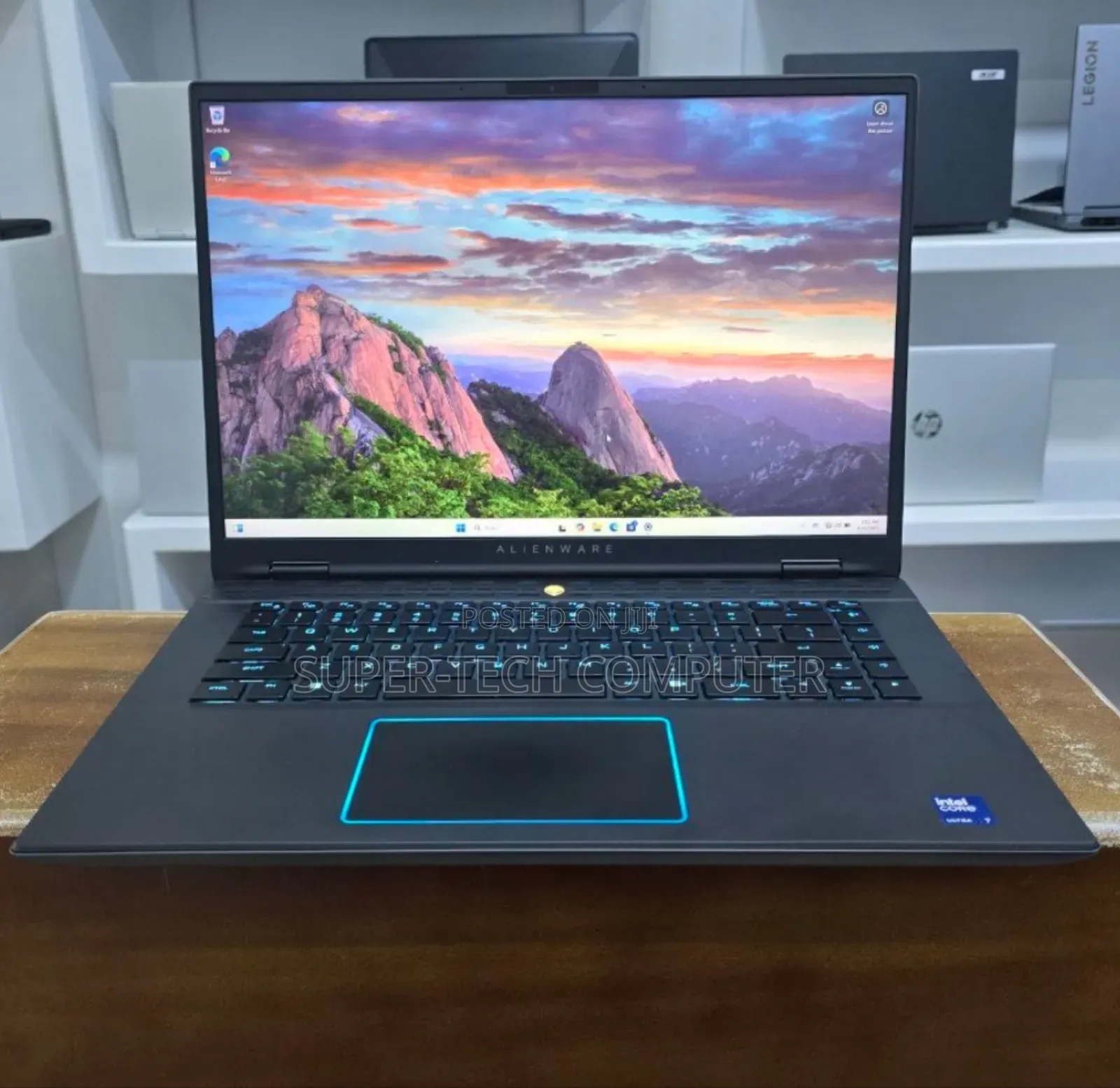 New Laptop Alienware M17x R2 32GB Intel Core Ultra 7 SSD 1T