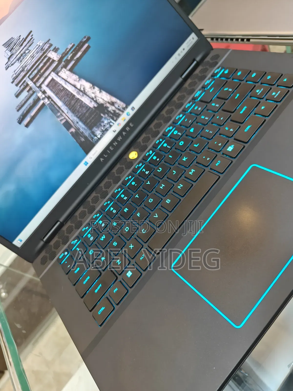 New Laptop Alienware M17x R2 32GB Intel Core i7 SSD 1T