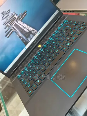 New Laptop Alienware M17x R2 32GB Intel Core i7 SSD 1T