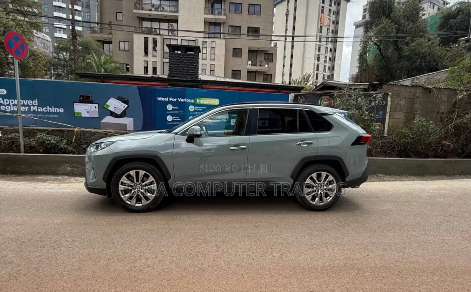 Toyota RAV4 2021 Gray