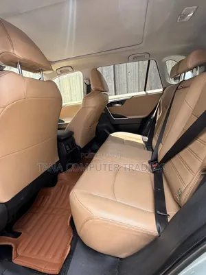 Toyota RAV4 2021 Gray