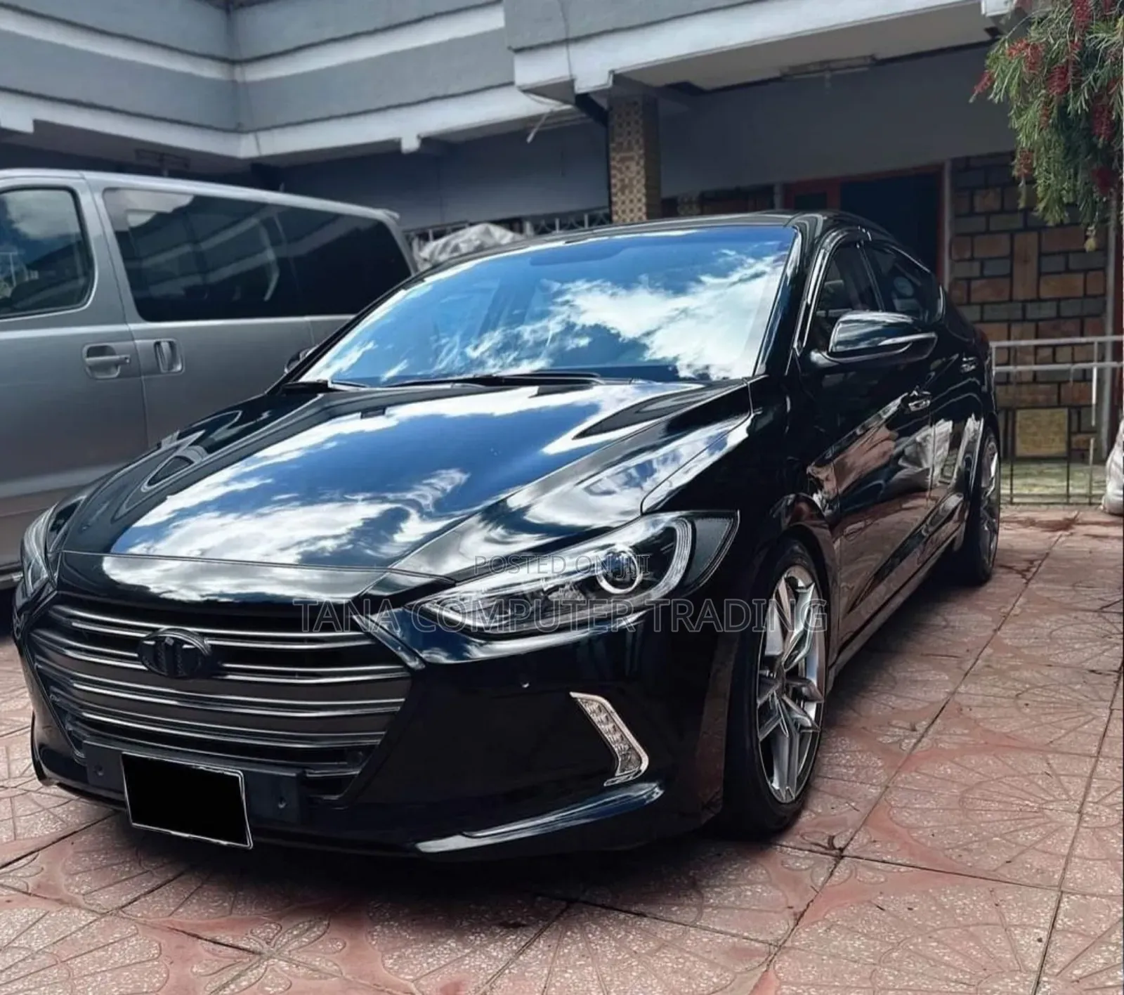 Hyundai Avante 2017 Black