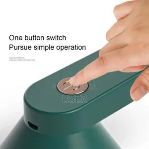 Photo - Rechargeable Clothes Lint Remover