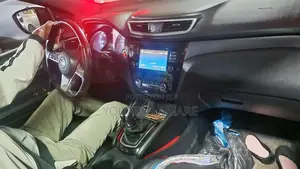 Nissan Qashqai 2018 Brown