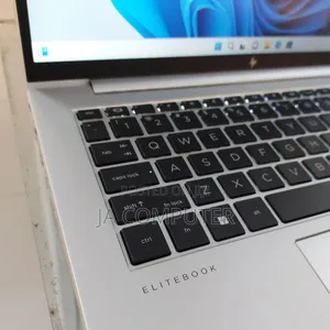New Laptop HP EliteBook 840 G8 16GB Intel Core I5 SSD 512GB