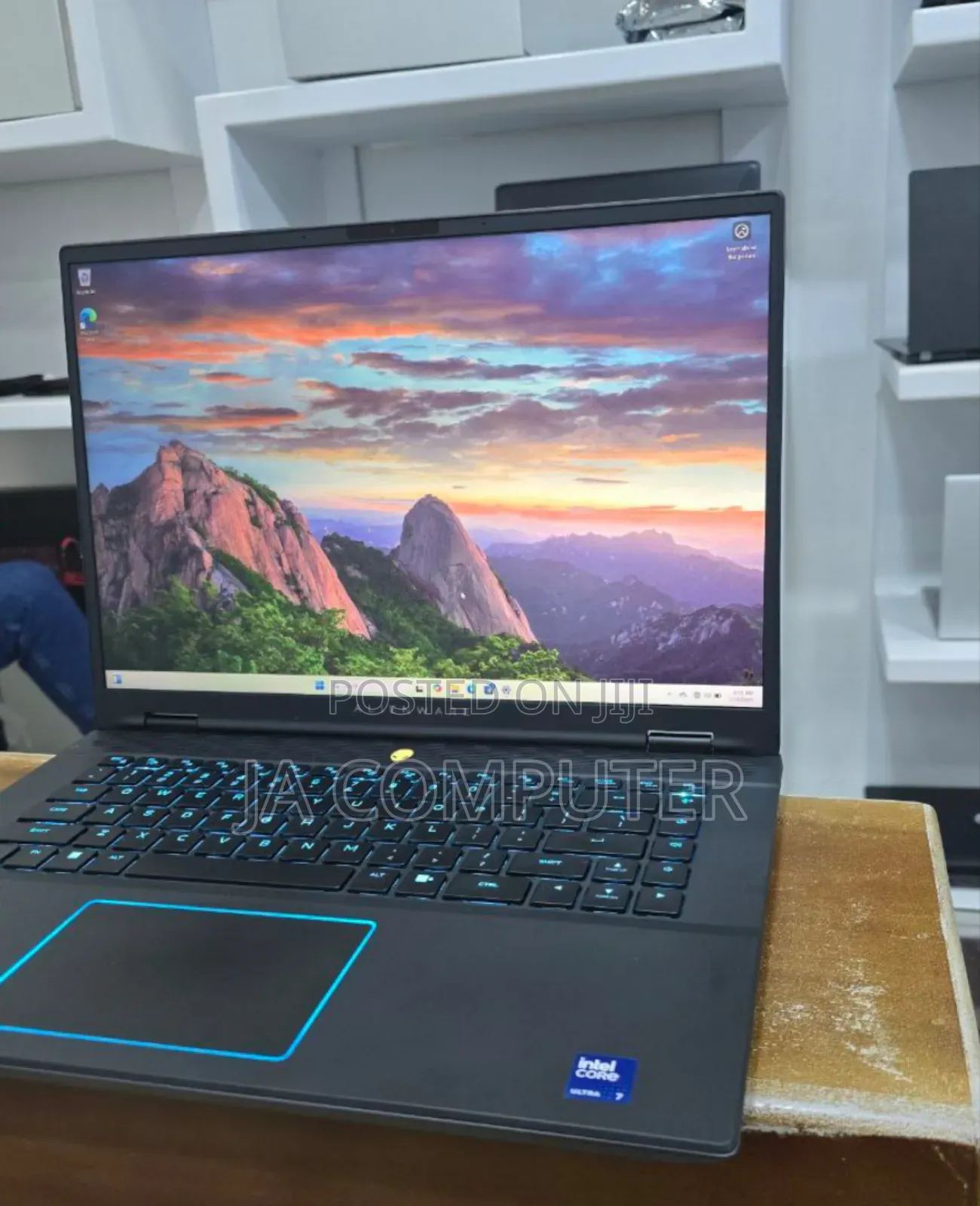 New Laptop Alienware M17x R2 32GB Intel Core Ultra 7 SSD 1T