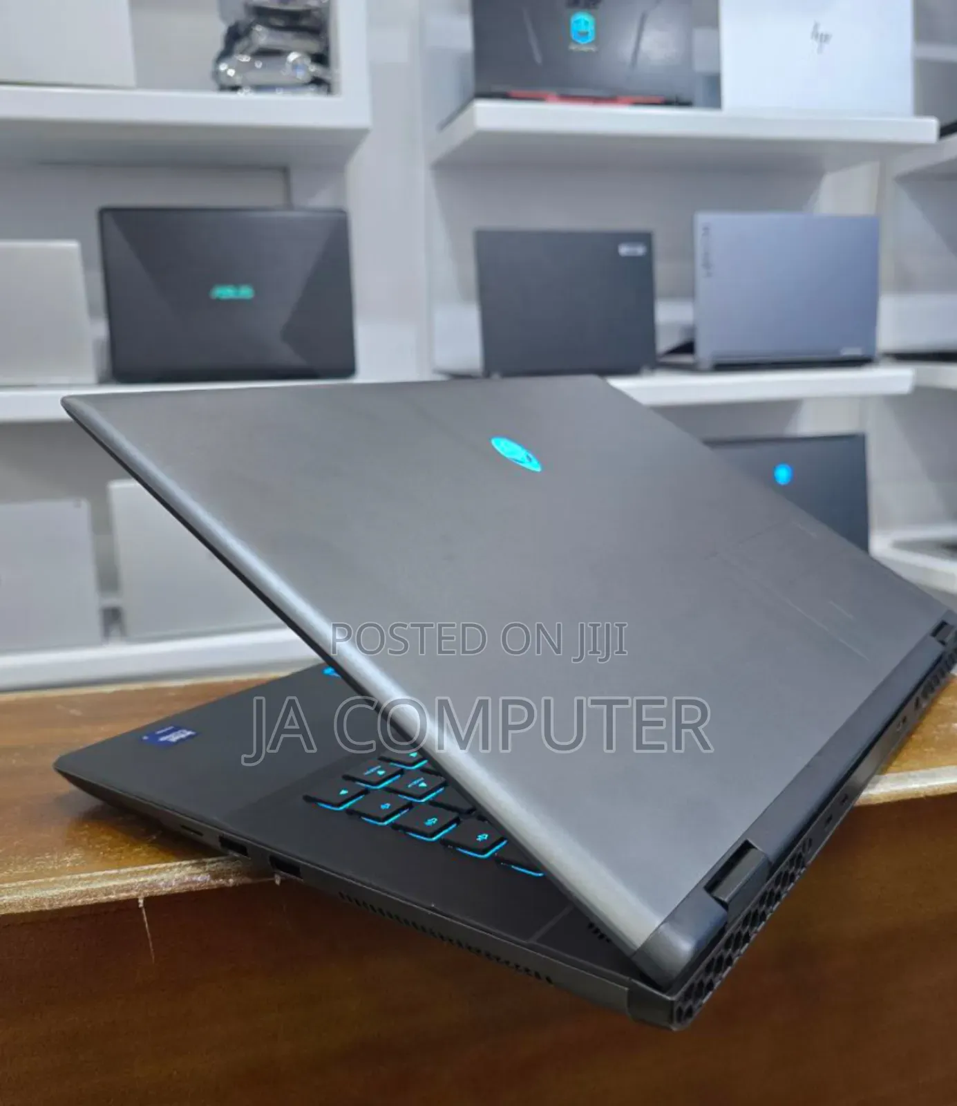 New Laptop Alienware M17x R2 32GB Intel Core Ultra 7 SSD 1T