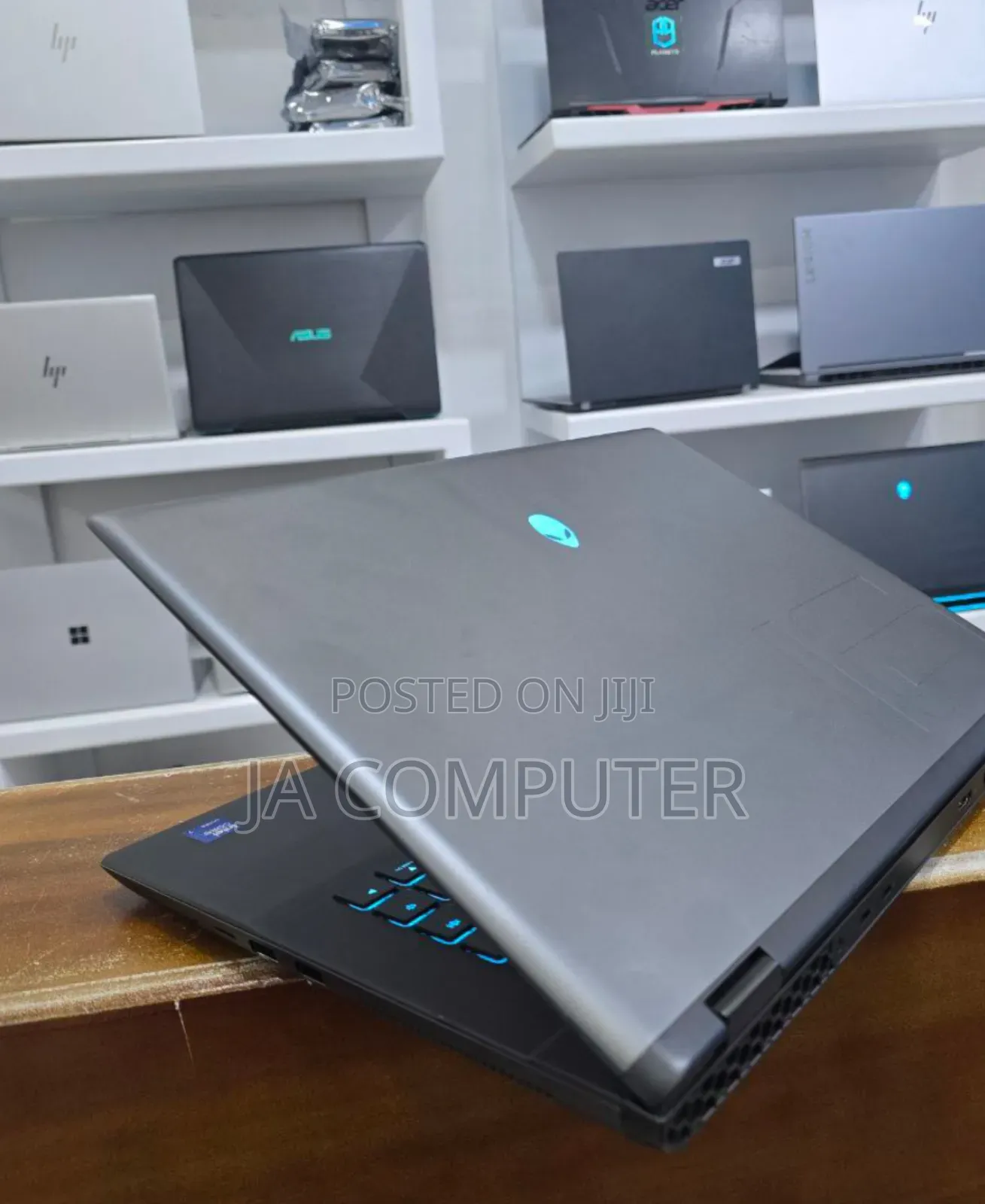 New Laptop Alienware M17x R2 32GB Intel Core Ultra 7 SSD 1T