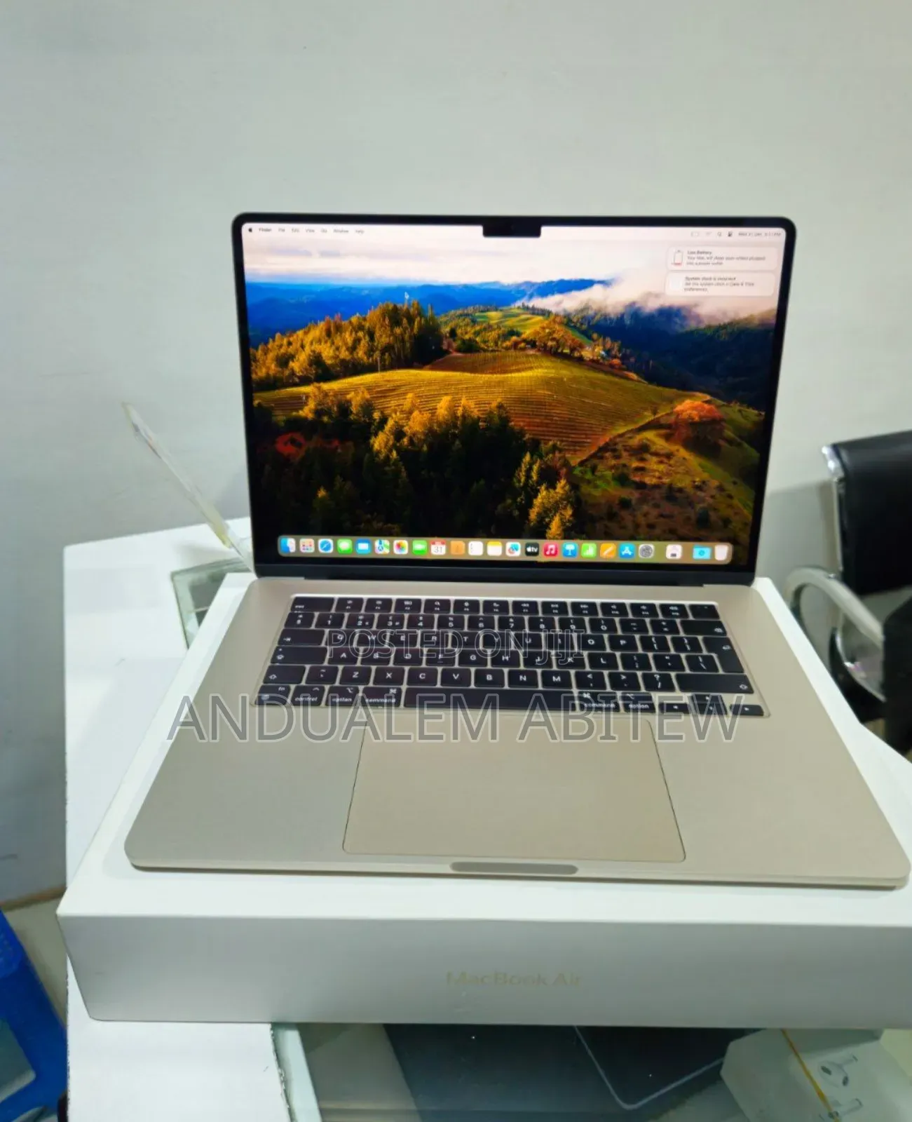 New Laptop Apple MacBook Air 2023 M2 8GB Apple M2 SSD 256GB