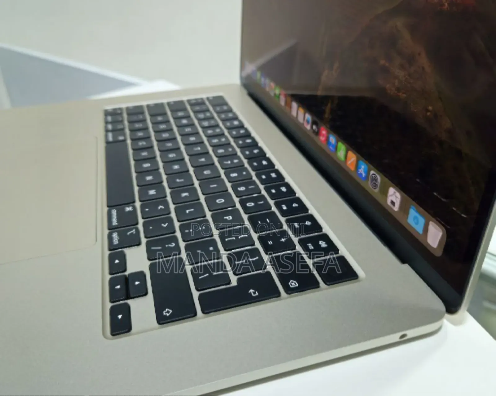 New Laptop Apple MacBook Air 8GB Apple M2 SSD 256GB