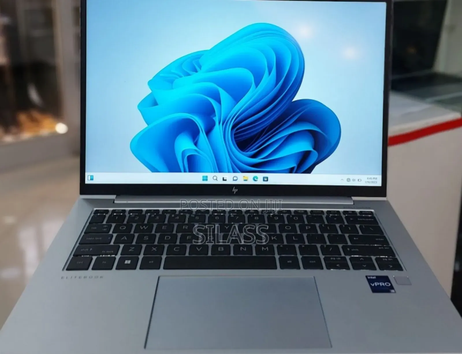 New Laptop HP EliteBook 840 G9 16GB Intel Core I5 SSD 512GB