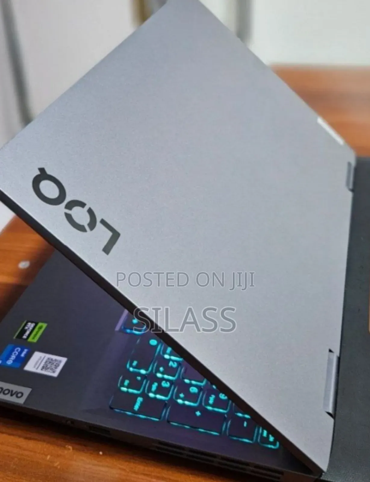 New Laptop Lenovo LOQ 15IRH8 16GB Intel Core I5 SSD 512GB