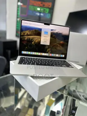 New Laptop Apple MacBook Air 2022 M2 8GB Apple M2 SSD 256GB