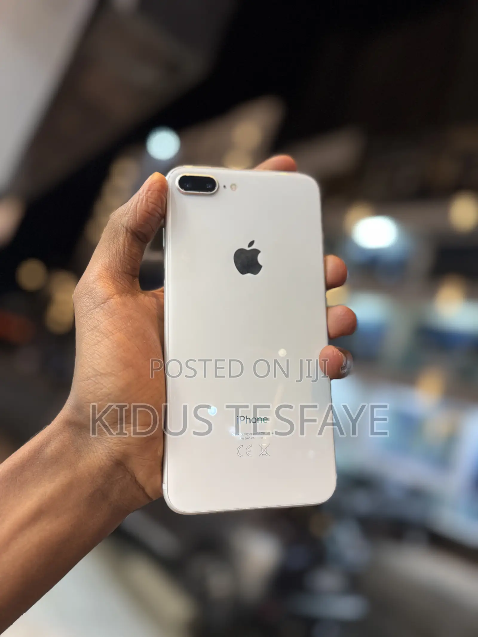 Apple iPhone 8 Plus 64 GB White