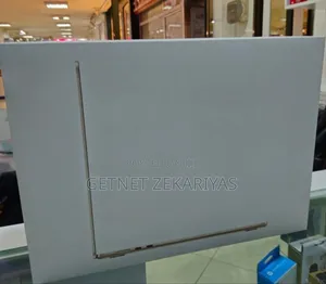 New Laptop Apple MacBook Air 2023 M2 8GB Apple M2 SSD 256GB