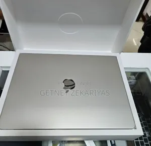 New Laptop Apple MacBook Air 2023 M2 8GB Apple M2 SSD 256GB