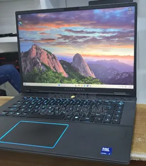 New Laptop Alienware M15 R3 32GB Intel Core Ultra 7 SSD 1T