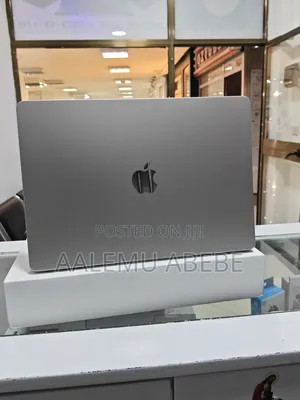 Photo - New Laptop Apple MacBook Air 2022 M2 8GB Apple M2 SSD 256GB