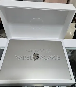 Photo - New Laptop Apple MacBook Air 2022 M2 8GB Apple M2 SSD 256GB