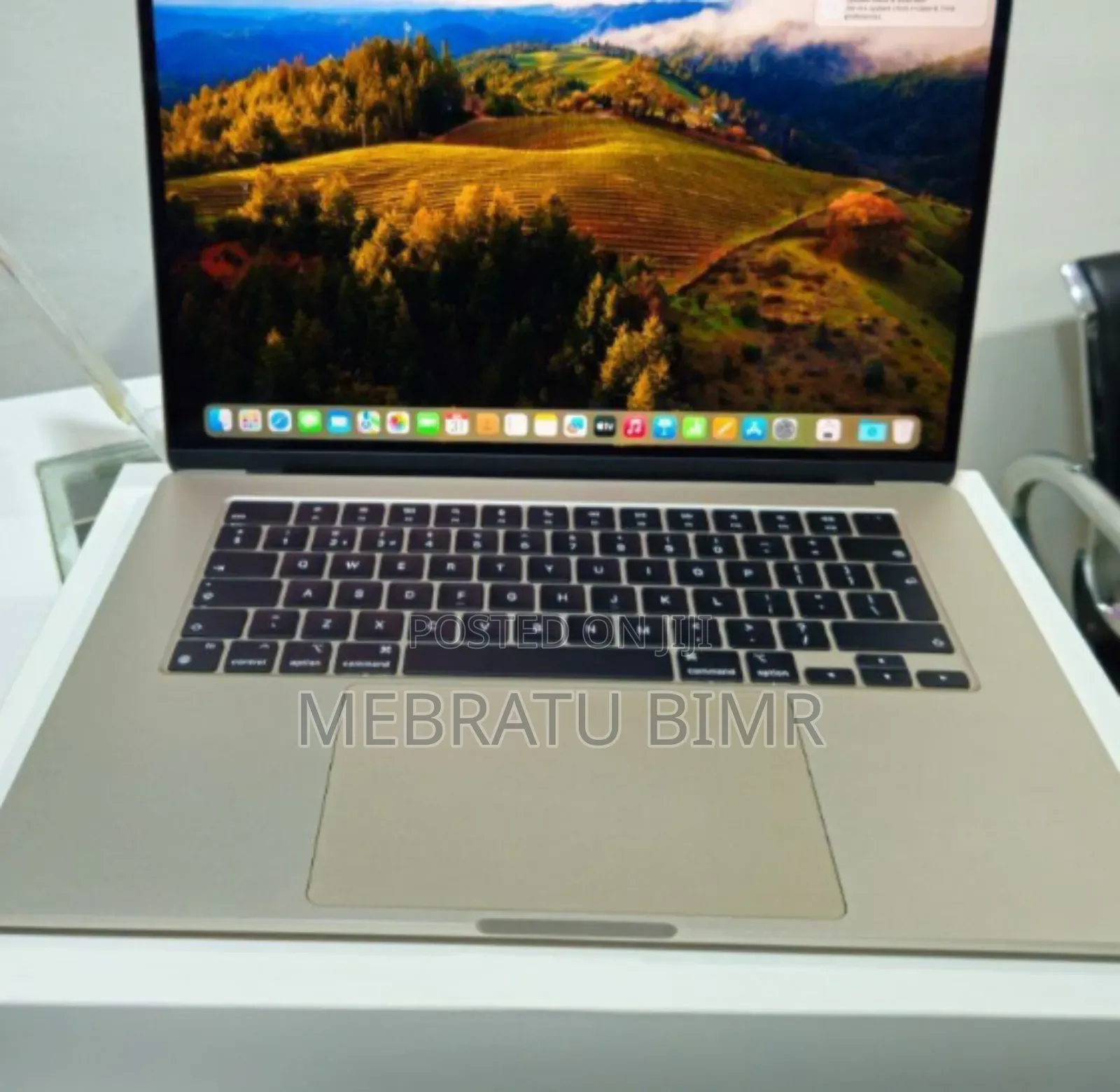 New Laptop Apple MacBook Air 2023 M2 8GB Apple M2 SSD 256GB