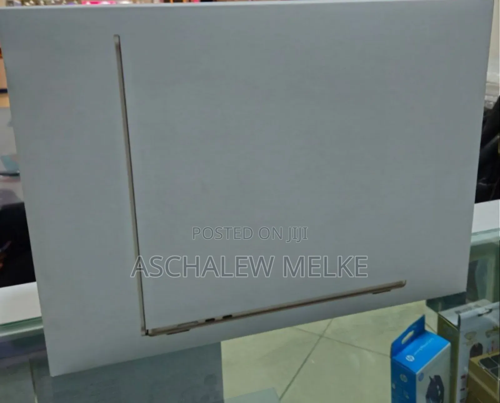 New Laptop Apple MacBook Air 2023 M2 8GB Apple M2 SSD 256GB