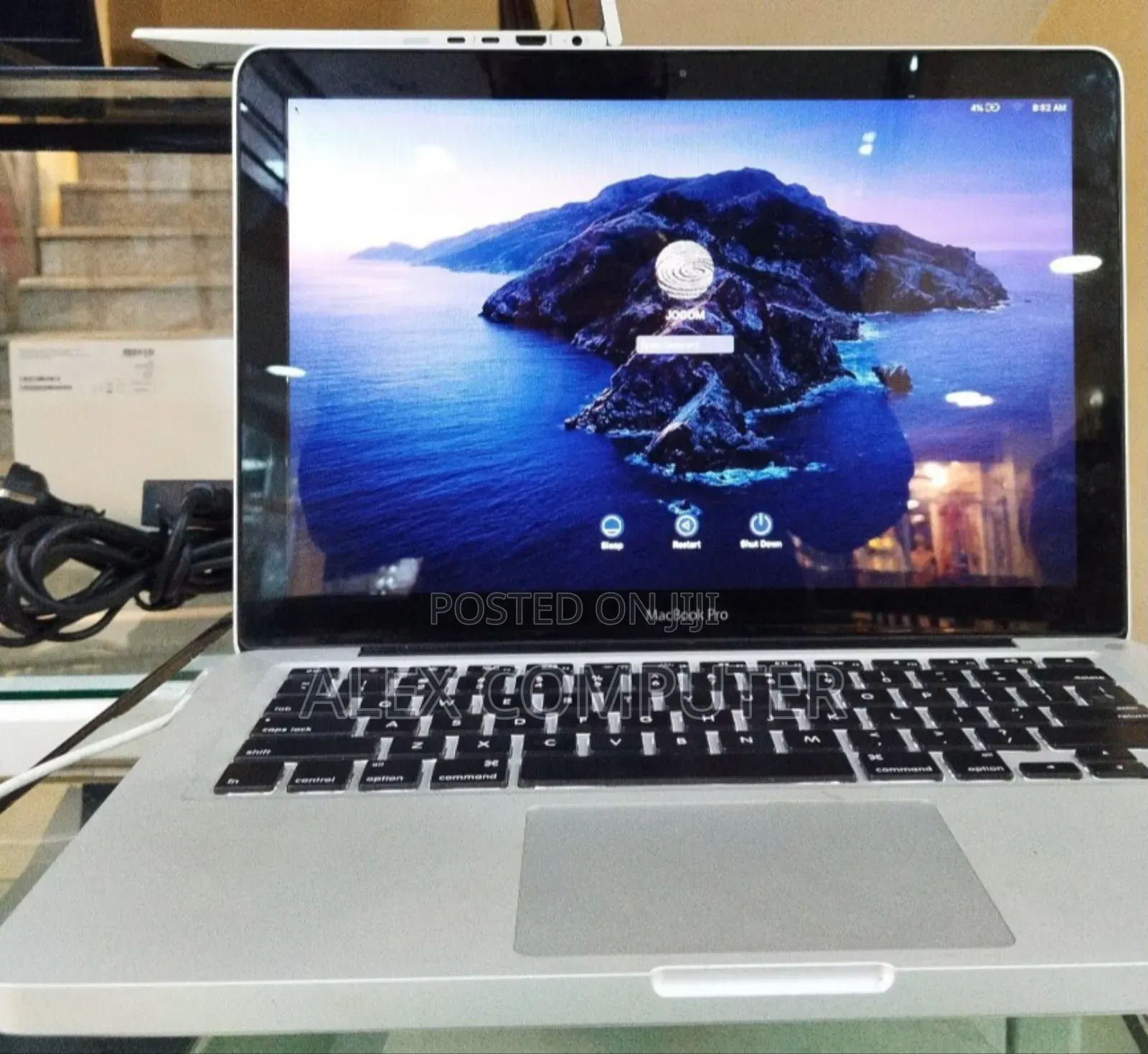New Laptop Apple MacBook Pro 2012 4GB Intel Core I5 HDD 500GB