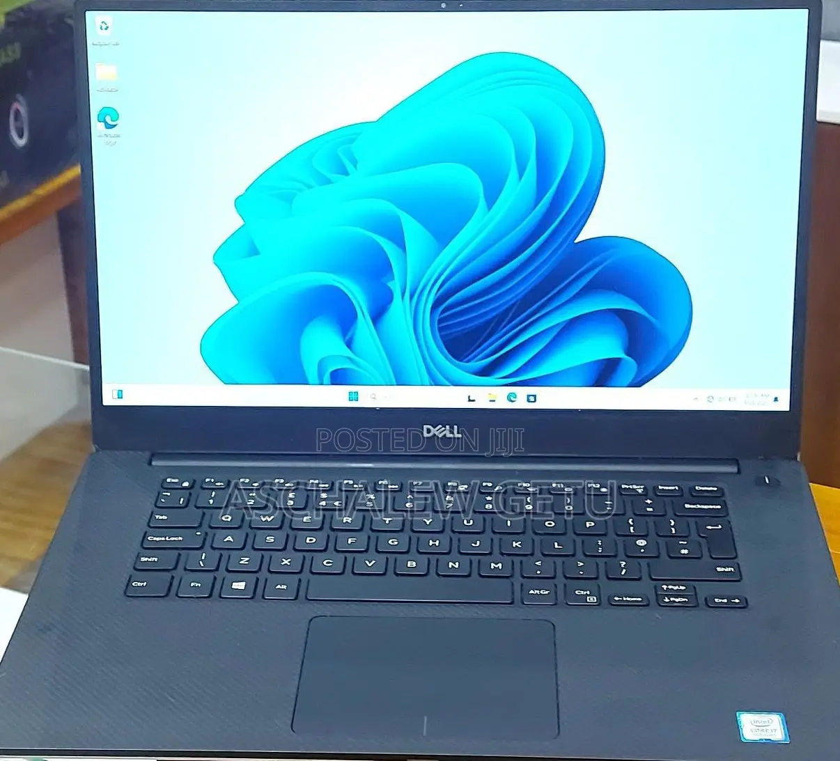 New Laptop Dell Precision 5540 32GB Intel Core I7 SSD 512GB