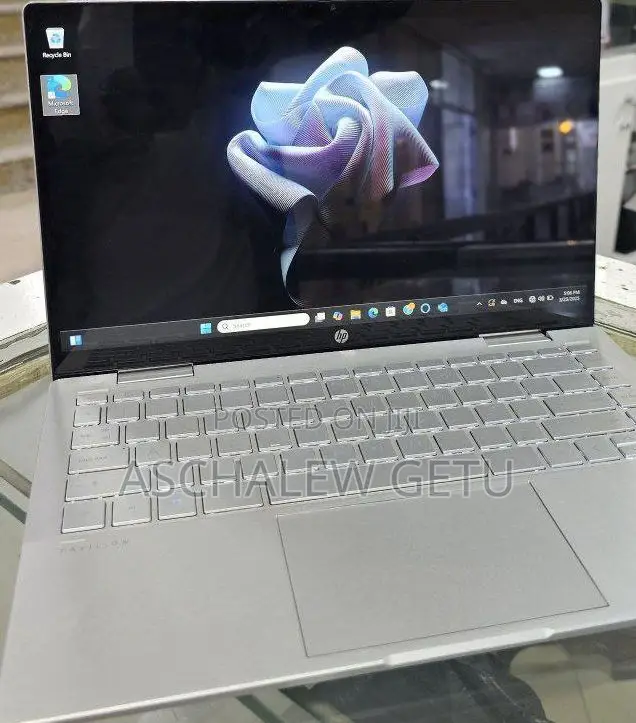 New Laptop HP Pavilion 13 X360 8GB Intel Core I5 SSD 512GB