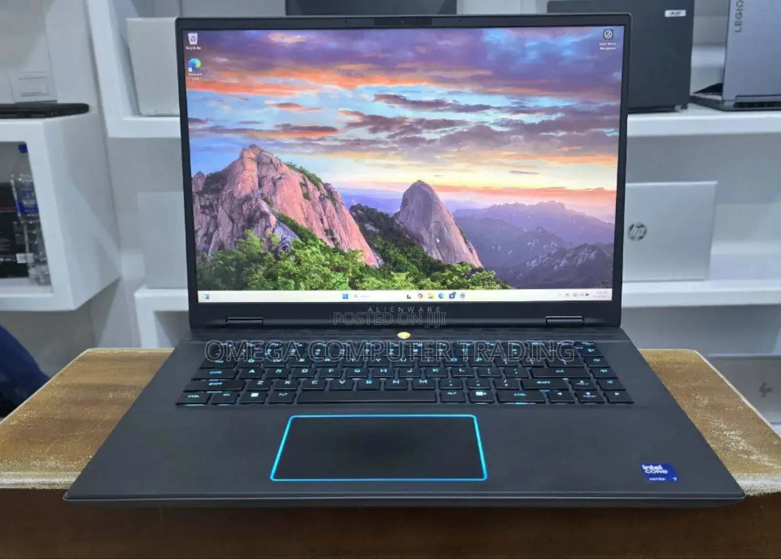 New Laptop Alienware Area-51m 32GB Intel Core Ultra 7 SSD 1T